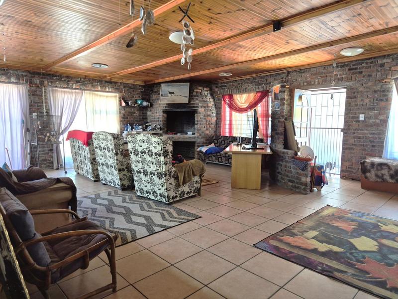 6 Bedroom Property for Sale in Gansbaai Central Western Cape